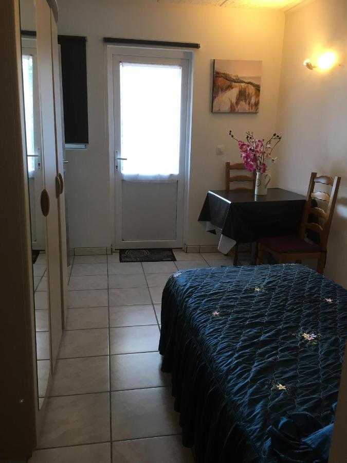 Orchidee Rose Bed and Breakfast Givet Exteriör bild