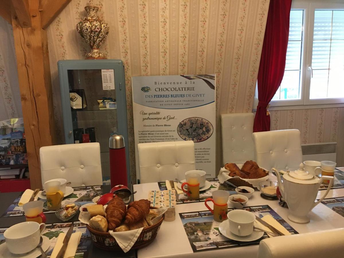 Orchidee Rose Bed and Breakfast Givet Exteriör bild
