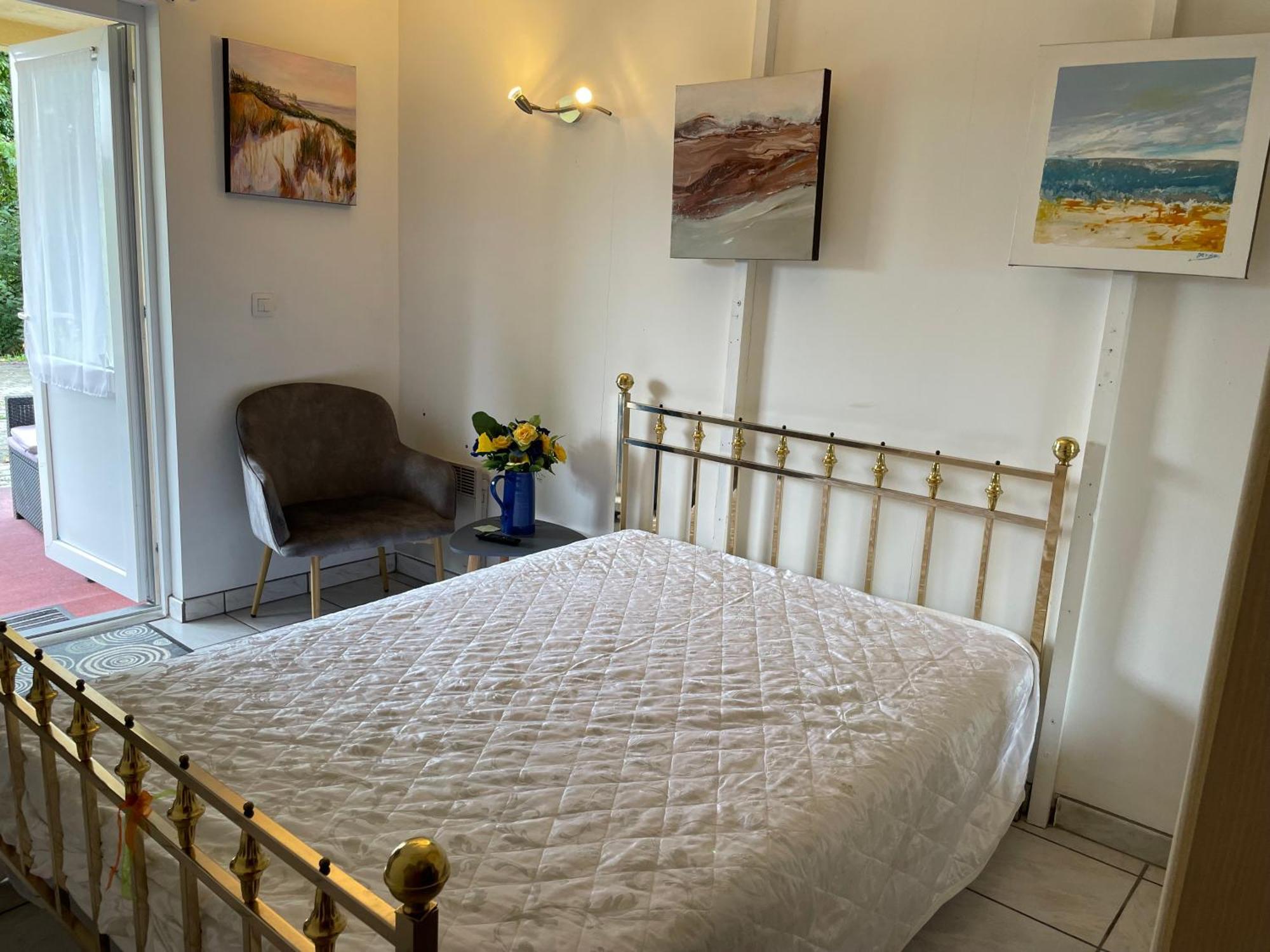 Orchidee Rose Bed and Breakfast Givet Exteriör bild